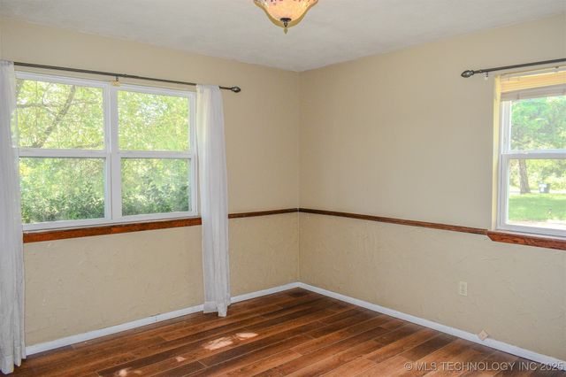 906 Powell Drive, Antlers, OK 74523