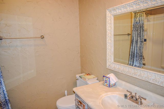 906 Powell Drive, Antlers, OK 74523