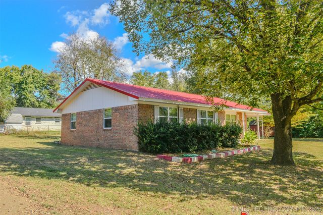 906 Powell Drive, Antlers, OK 74523