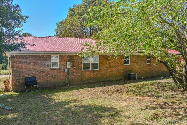 906 Powell Drive, Antlers, OK 74523
