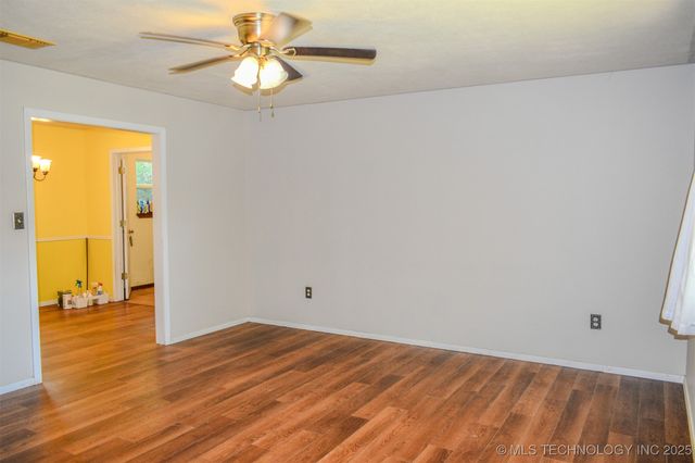 906 Powell Drive, Antlers, OK 74523