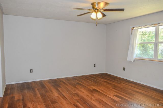 906 Powell Drive, Antlers, OK 74523