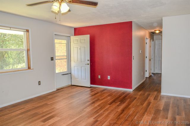 906 Powell Drive, Antlers, OK 74523