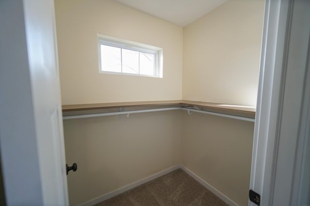 202 E Lillian Avenue, Conrad, IA 50621