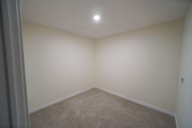 202 E Lillian Avenue, Conrad, IA 50621