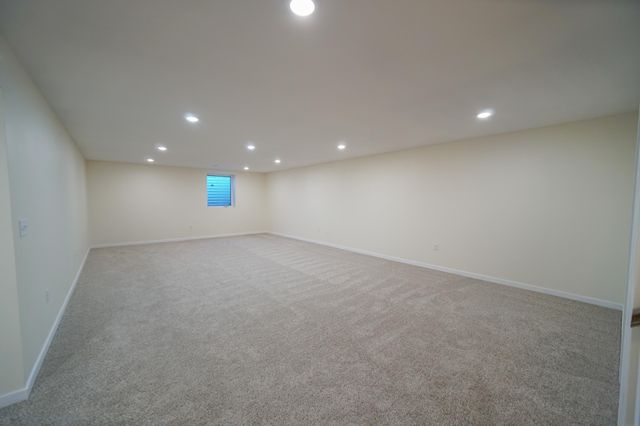 202 E Lillian Avenue, Conrad, IA 50621