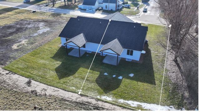 202 E Lillian Avenue, Conrad, IA 50621