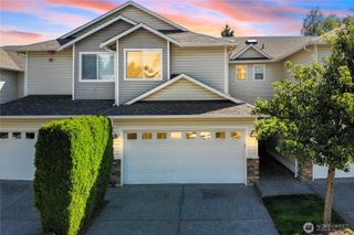 4122 214th Street SW #D, Mountlake Terrace, WA 98043