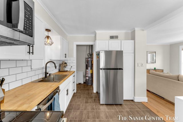 224 S Griffin Street, Grand Haven City, MI 49417