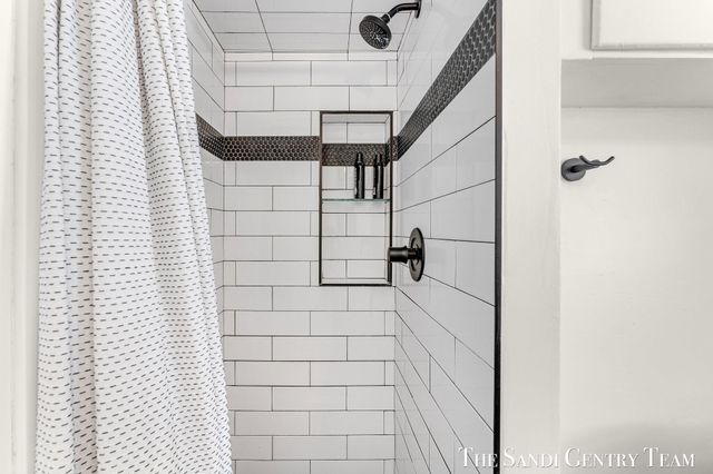 224 S Griffin Street, Grand Haven City, MI 49417