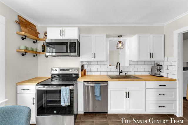 224 S Griffin Street, Grand Haven City, MI 49417