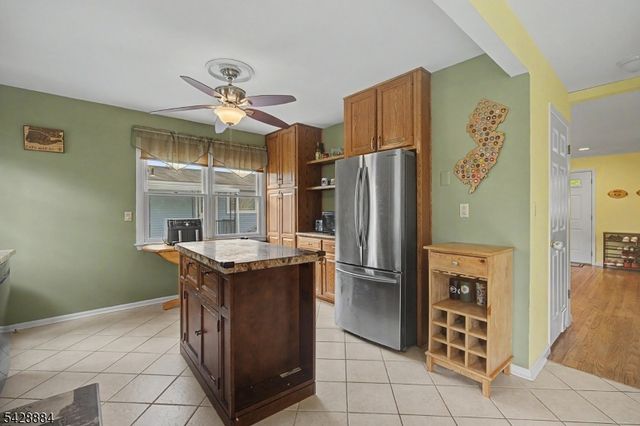99 Oak St, Bridgewater Twp., NJ 08807