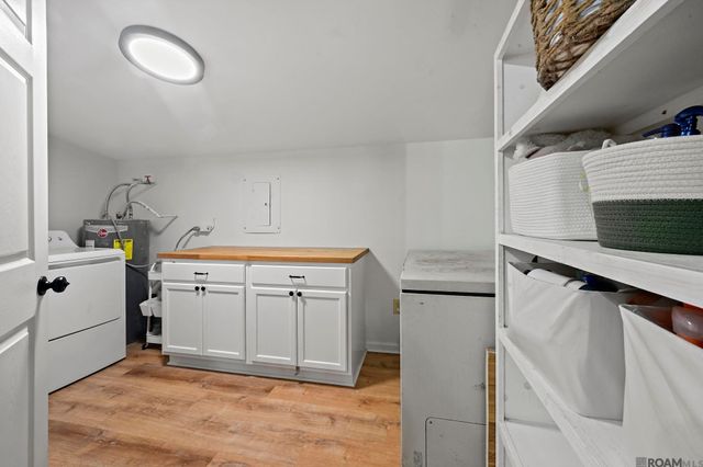 5285 Pine St, St Francisville, LA 70775