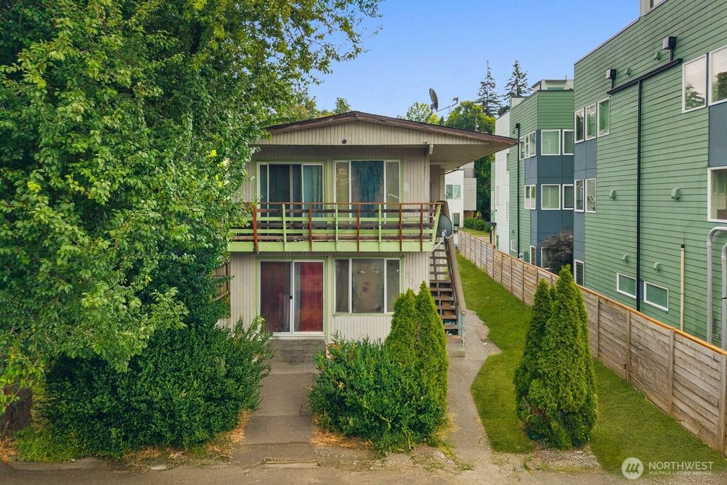 3632 36th Avenue S, Seattle, WA 98144
