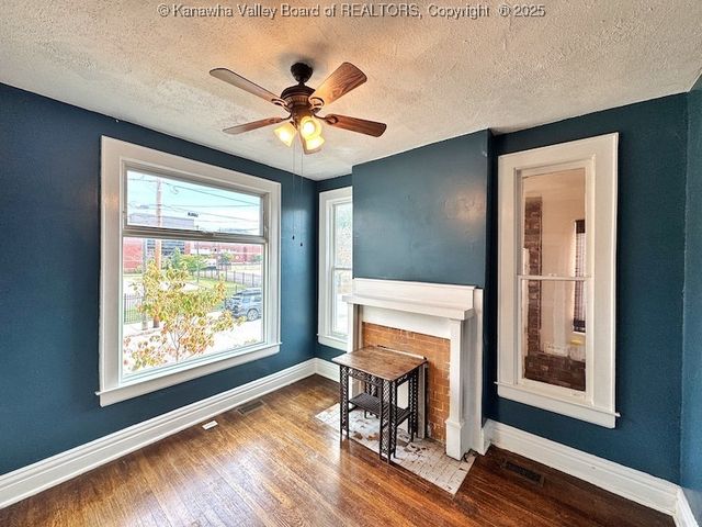 2 Arlington Court, Charleston, WV 25301