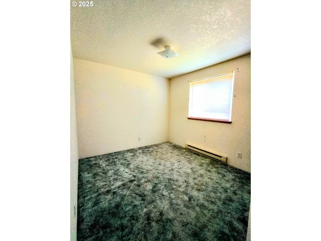 444 CHAR St, Roseburg, OR 97471