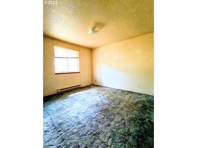 444 CHAR St, Roseburg, OR 97471