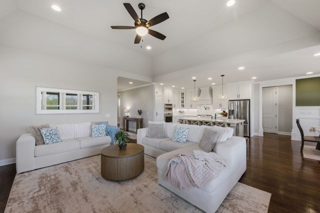 3041 Henley Way, Spring Hill, TN 37174