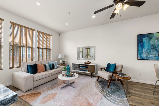 343 W Summerfield Circle, Anaheim, CA 92802