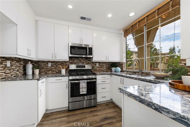 343 W Summerfield Circle, Anaheim, CA 92802