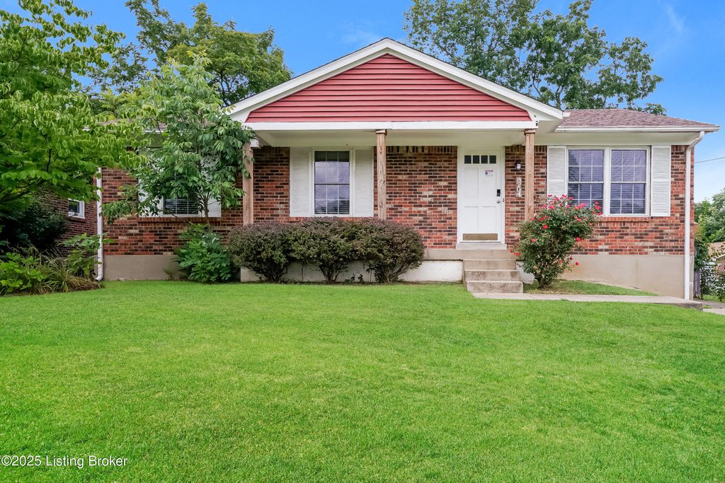 8204 Rochelle Rd, Louisville, KY 40228