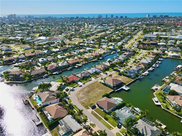 1540 Buccaneer CT, Marco Island, FL 34145