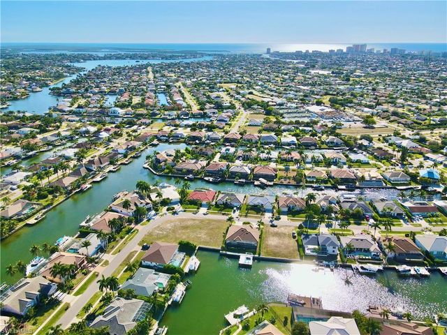 1540 Buccaneer CT, Marco Island, FL 34145