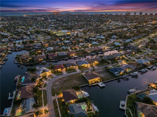 1540 Buccaneer CT, Marco Island, FL 34145