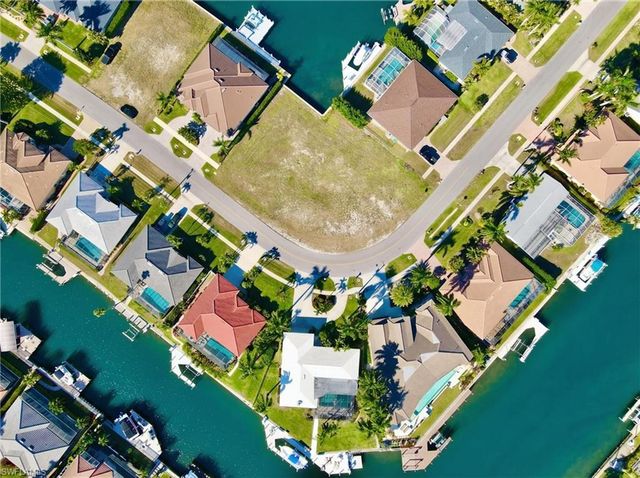 1540 Buccaneer CT, Marco Island, FL 34145