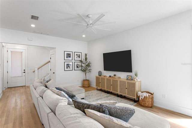 1223 5TH STREET S, St Petersburg, FL 33701