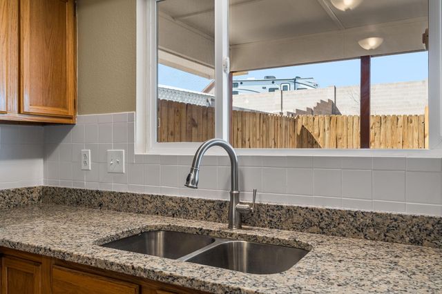 485 SANDSTONE Drive NE, Rio Rancho, NM 87124