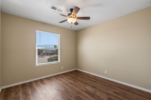 485 SANDSTONE Drive NE, Rio Rancho, NM 87124