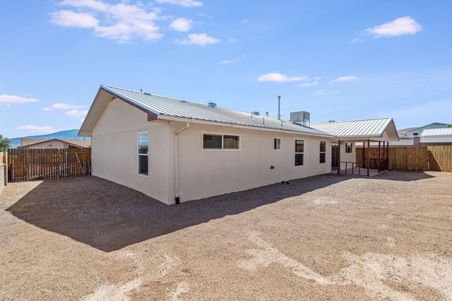 485 SANDSTONE Drive NE, Rio Rancho, NM 87124