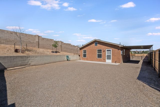 485 SANDSTONE Drive NE, Rio Rancho, NM 87124