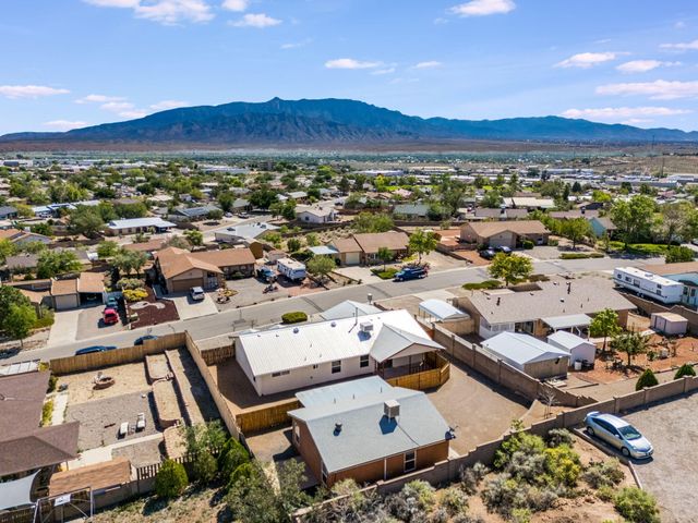 485 SANDSTONE Drive NE, Rio Rancho, NM 87124