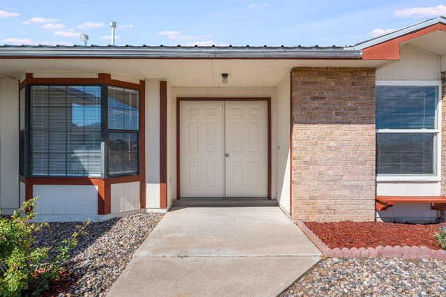 485 SANDSTONE Drive NE, Rio Rancho, NM 87124