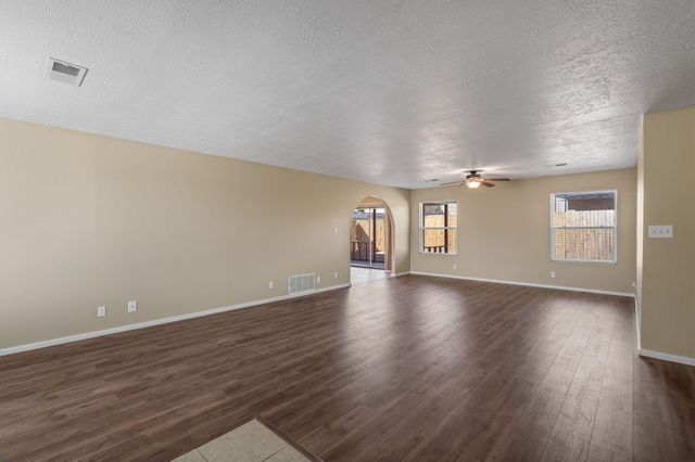 485 SANDSTONE Drive NE, Rio Rancho, NM 87124