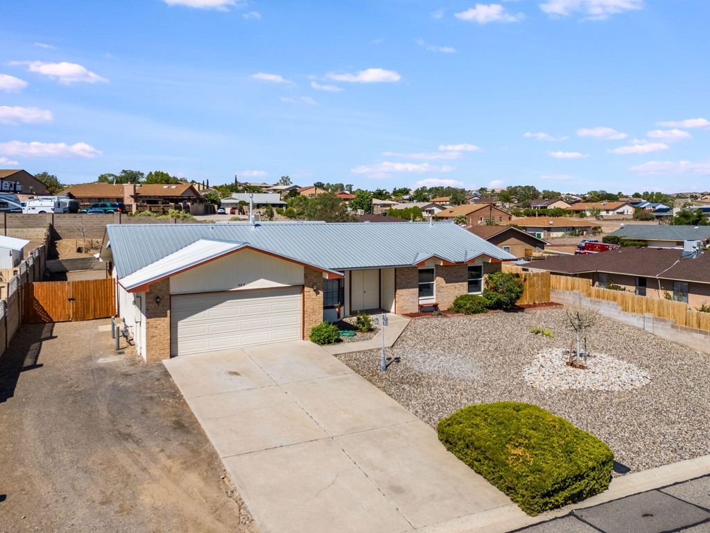 485 SANDSTONE Drive NE, Rio Rancho, NM 87124