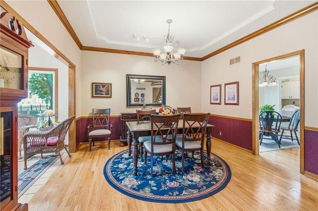 8520 Darnell Street, Lenexa, KS 66215