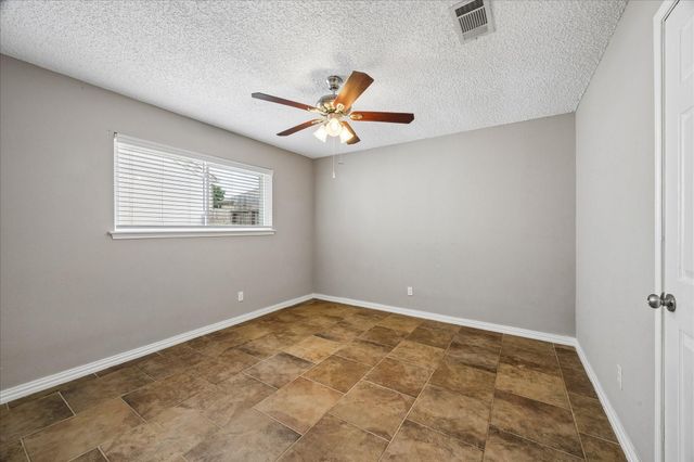 810 Halewood Drive, Houston, TX 77062