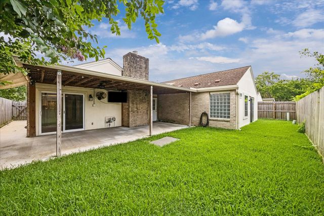 810 Halewood Drive, Houston, TX 77062