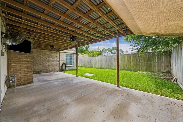 810 Halewood Drive, Houston, TX 77062