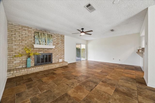 810 Halewood Drive, Houston, TX 77062