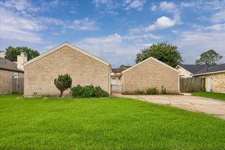 810 Halewood Drive, Houston, TX 77062