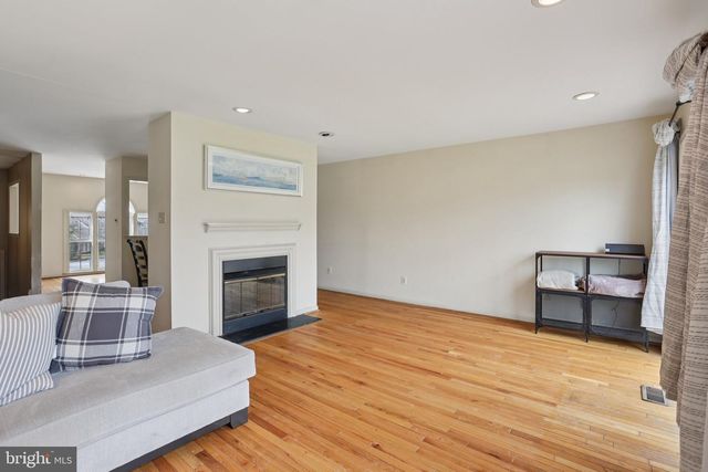 2604 WESTFIELD CT, Newtown Square, PA 19073