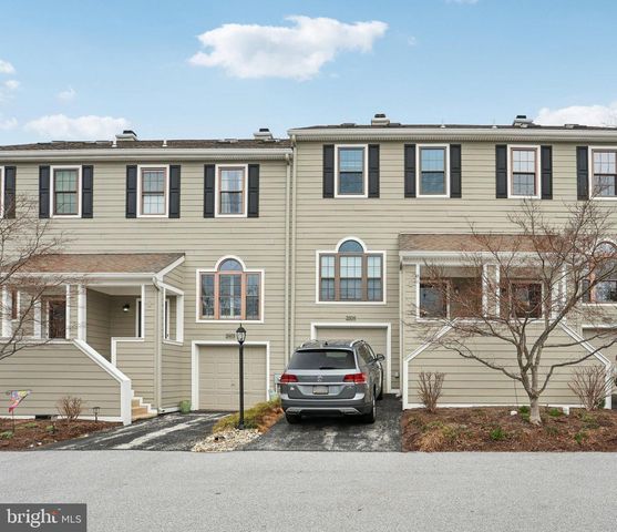 2604 WESTFIELD CT, Newtown Square, PA 19073