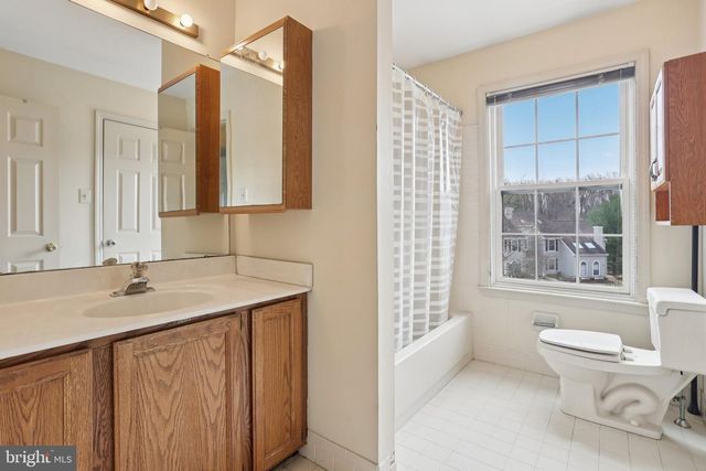 2604 WESTFIELD CT, Newtown Square, PA 19073