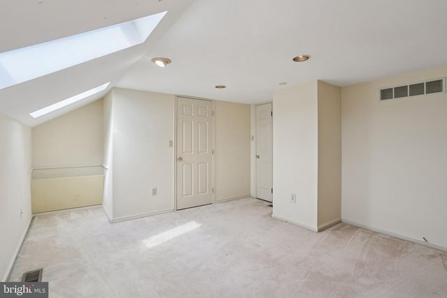 2604 WESTFIELD CT, Newtown Square, PA 19073