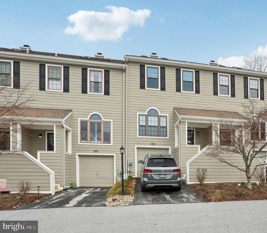2604 WESTFIELD CT, Newtown Square, PA 19073