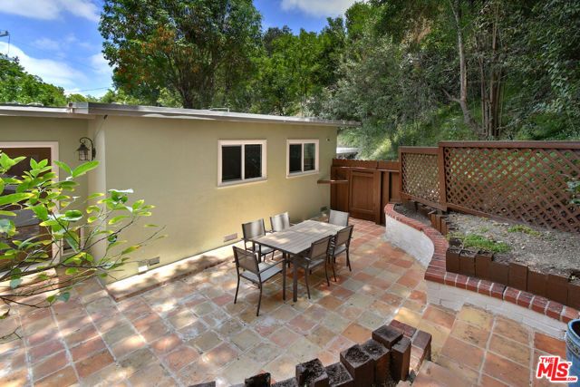 15170 Encanto Drive, Sherman Oaks, CA 91403